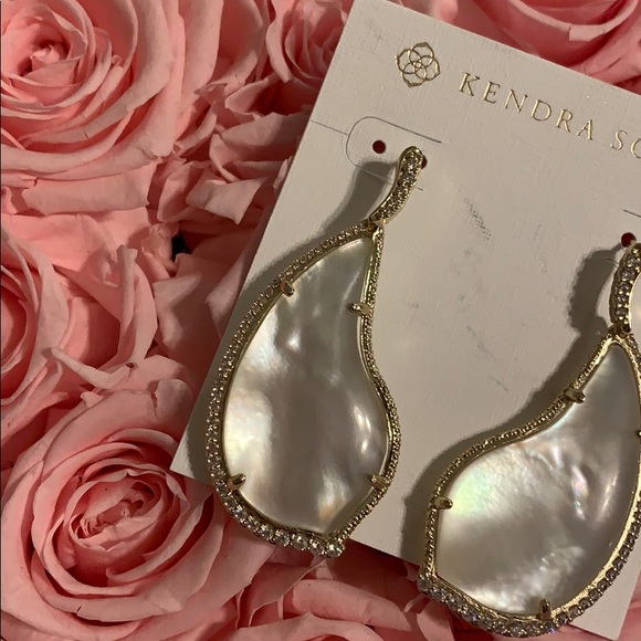 Kendra Scott earnings - Picture 3 of 3